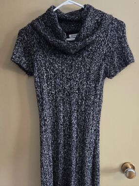 Elegant Black and White Knit Dress